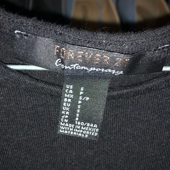 Forever 21 S black crop/short top. - Picture 3 of 3